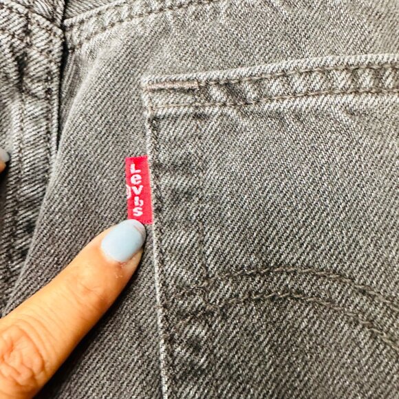 ⭐Levi's 501 Original Cropped Jeans Womens 27x26 Button Fly 27x26 Denim Gray New⭐ - Picture 10 of 11